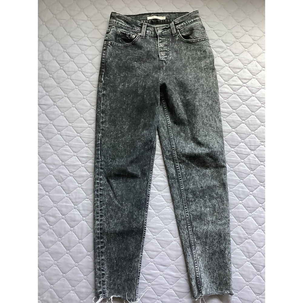LEVI'S Acid Washed Black High Rise Mom Jeans - Size 24 raw hem‎ buttons fly
